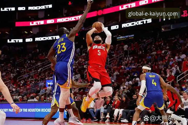 开云体育平台直击：勇士加时险胜火箭，库里缺阵下的团队胜利成焦点